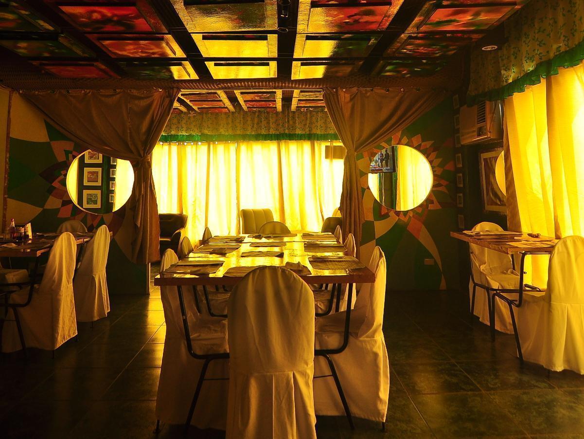 Oyo 200 Ponce Suites Art Hotel Davao ภายนอก รูปภาพ