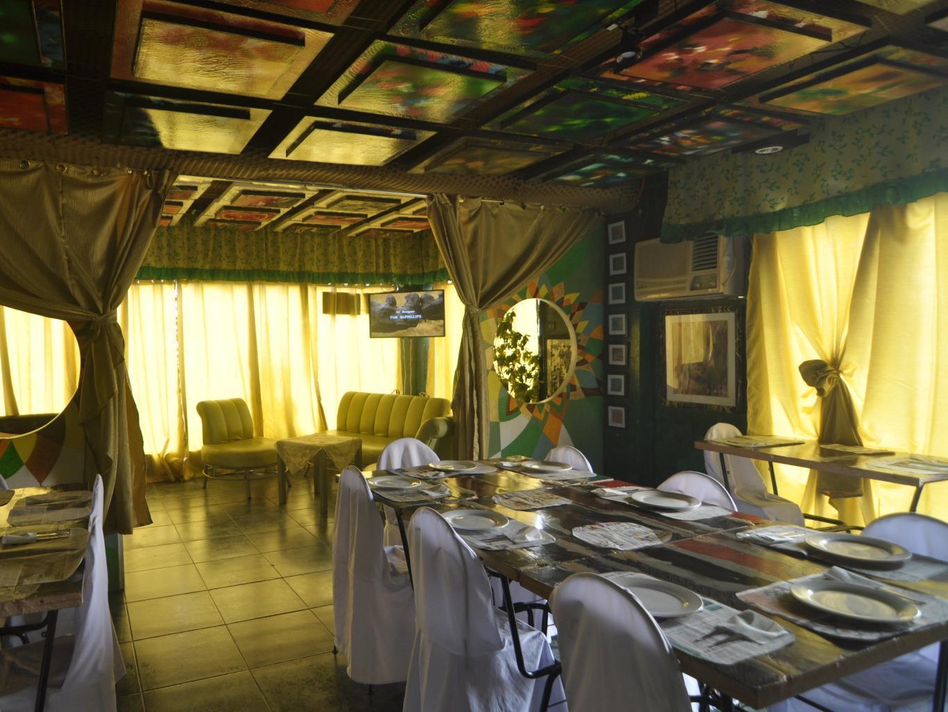 Oyo 200 Ponce Suites Art Hotel Davao ภายนอก รูปภาพ