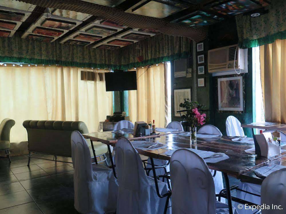 Oyo 200 Ponce Suites Art Hotel Davao ภายนอก รูปภาพ