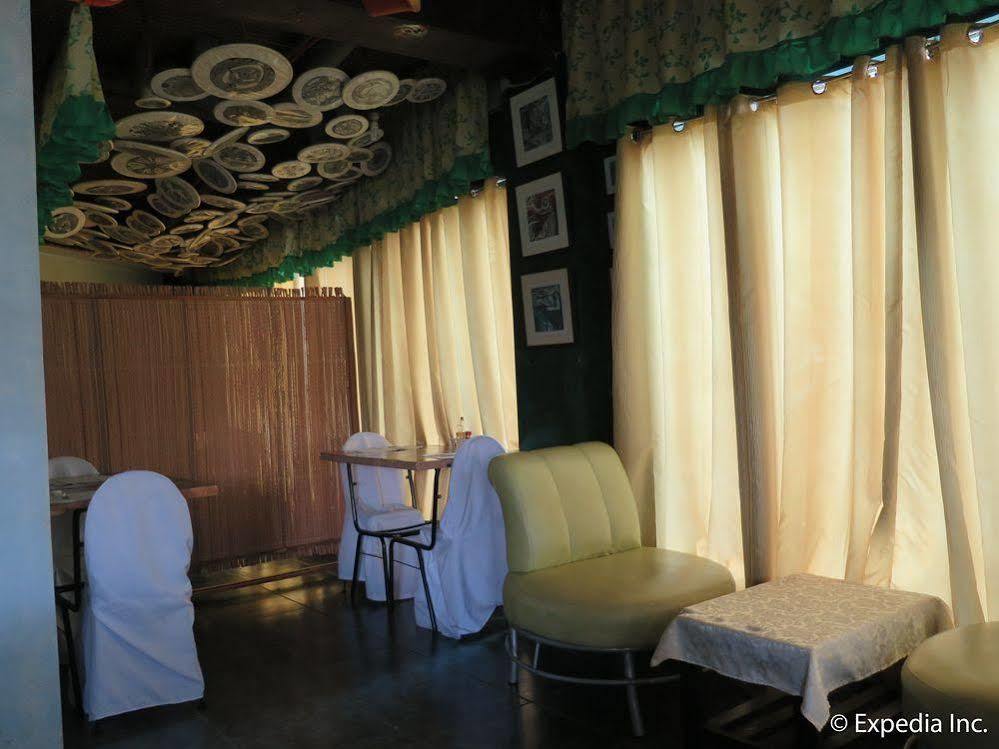 Oyo 200 Ponce Suites Art Hotel Davao ภายนอก รูปภาพ