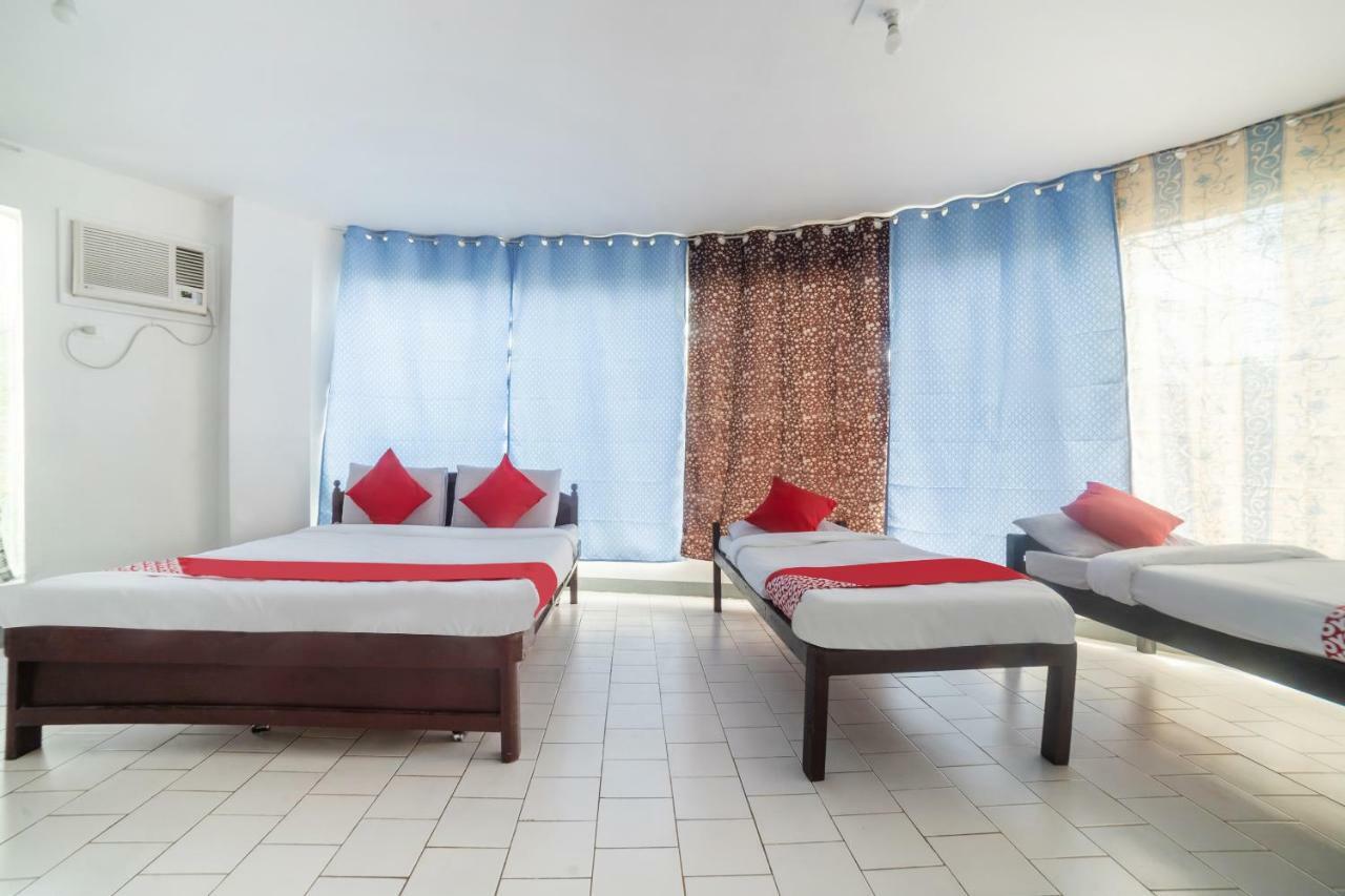 Oyo 200 Ponce Suites Art Hotel Davao ภายนอก รูปภาพ