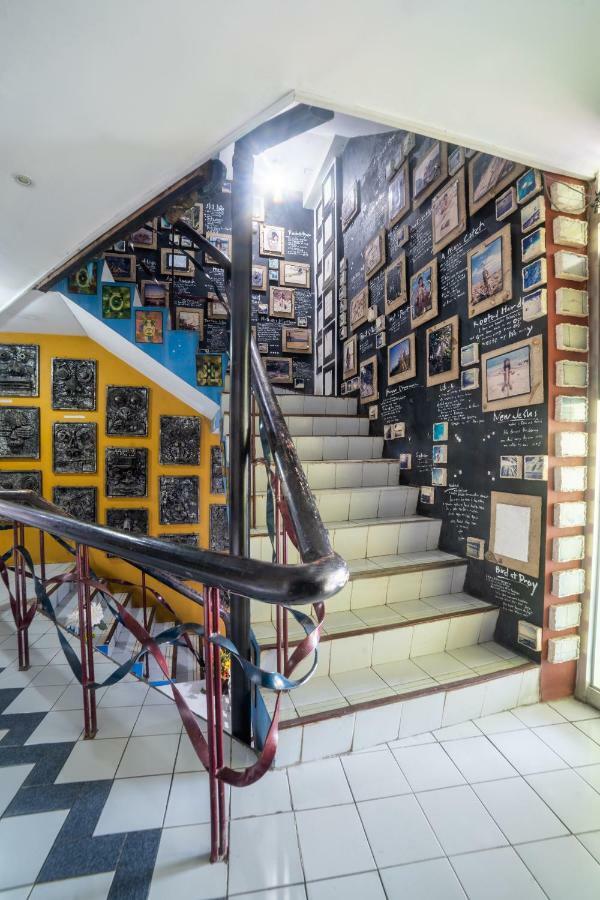 Oyo 200 Ponce Suites Art Hotel Davao ภายนอก รูปภาพ